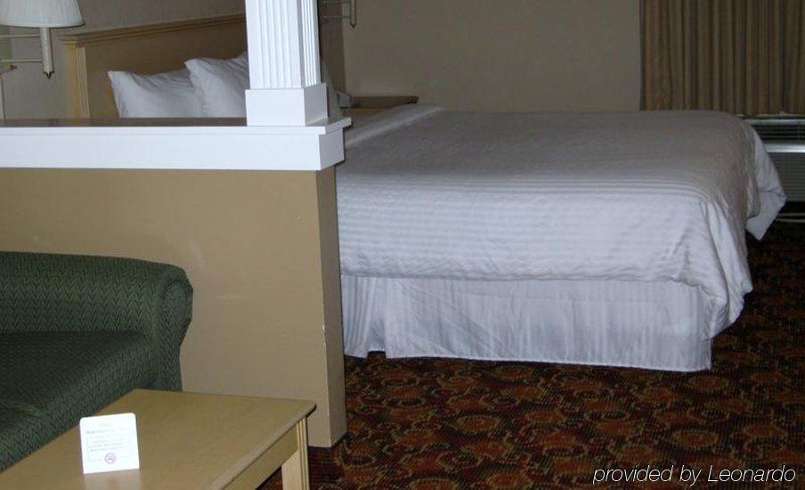 เบรนต์วูด สวีท Hotel เบรนท์วูด ห้อง รูปภาพ