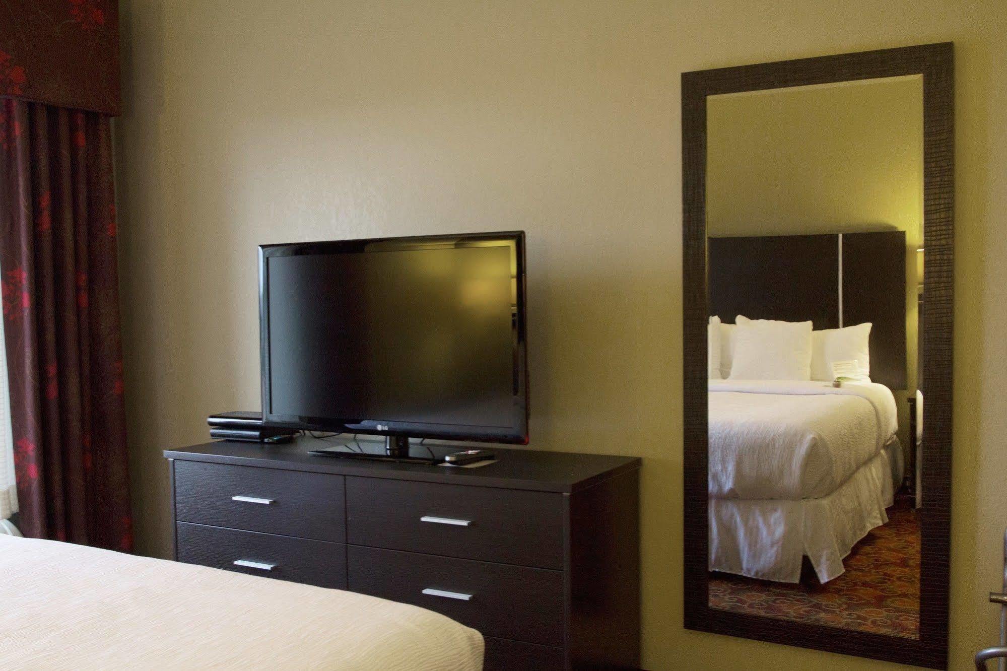 เบรนต์วูด สวีท Hotel เบรนท์วูด ภายนอก รูปภาพ